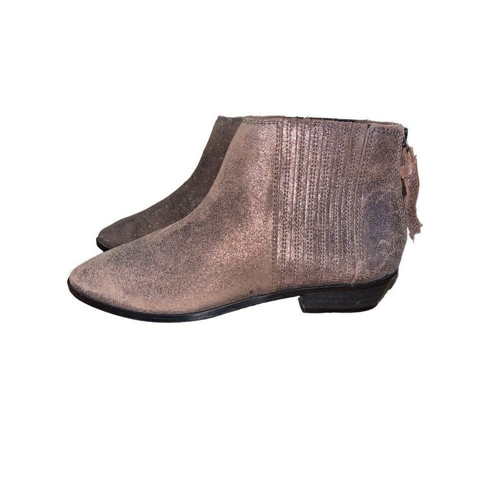 Kenneth Cole Loop-Y Ankle Zip Booties w/ Stacked heel  Size 8 - Picture 3 of 15